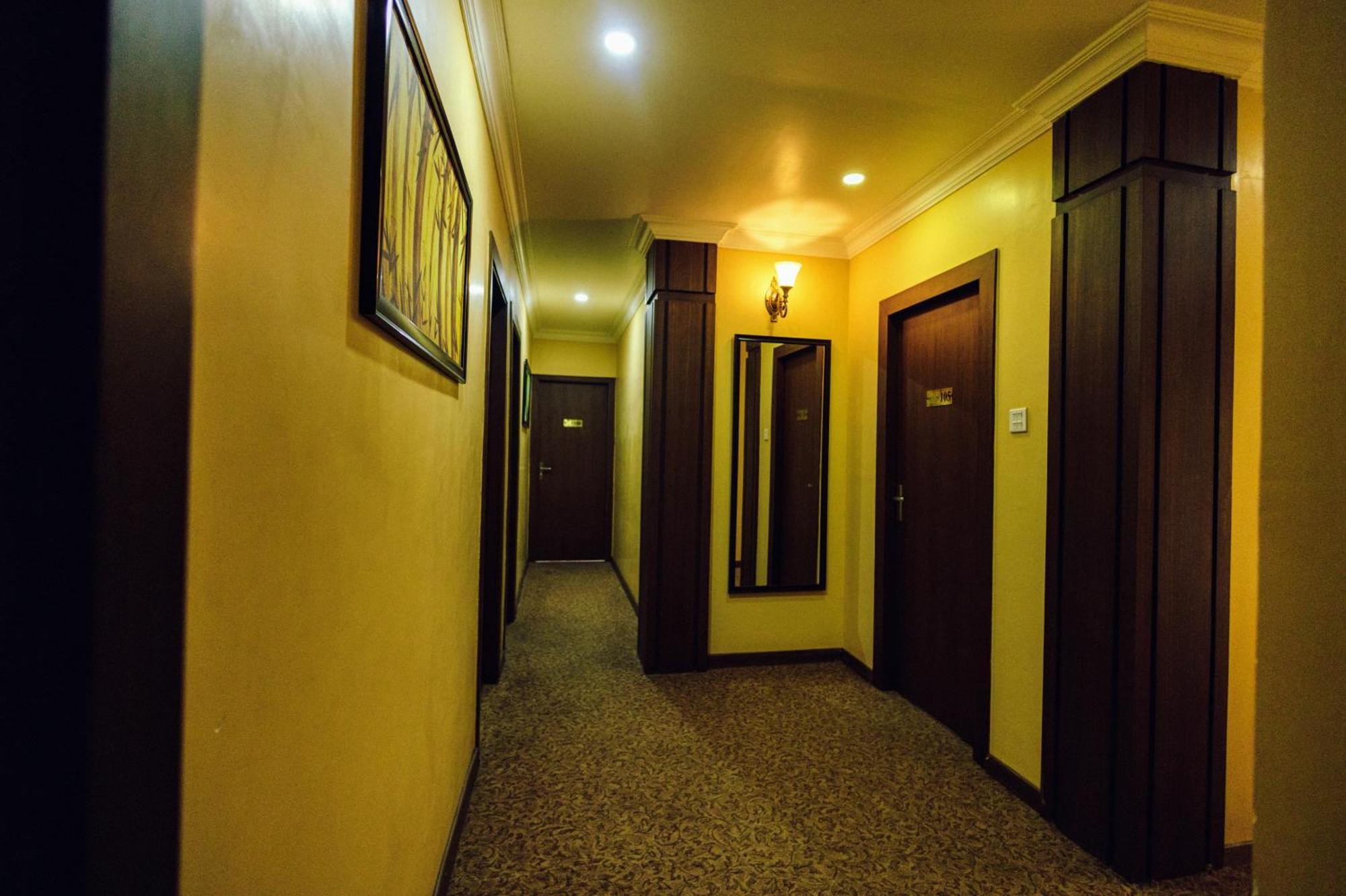 Hotel Maden Inn Itahari Esterno foto